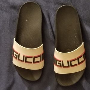 Gucci slides size 8.5